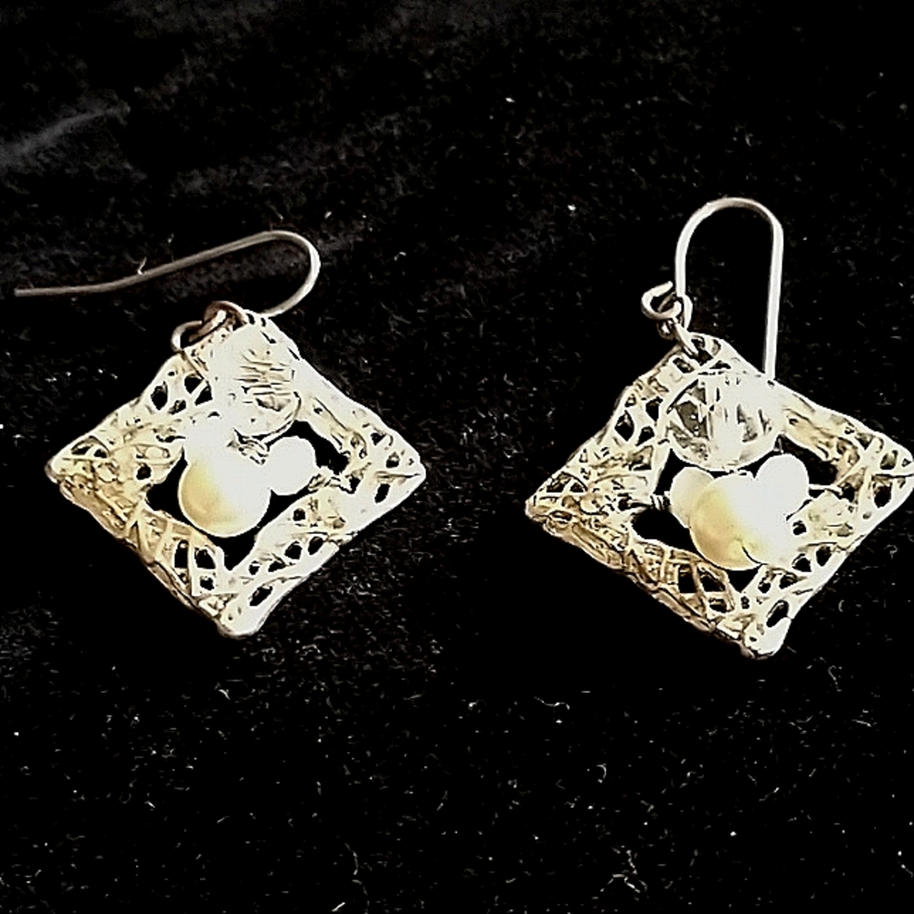 Pearl and Crystal earrings